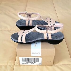 Clarks Sonar Aster Sandals